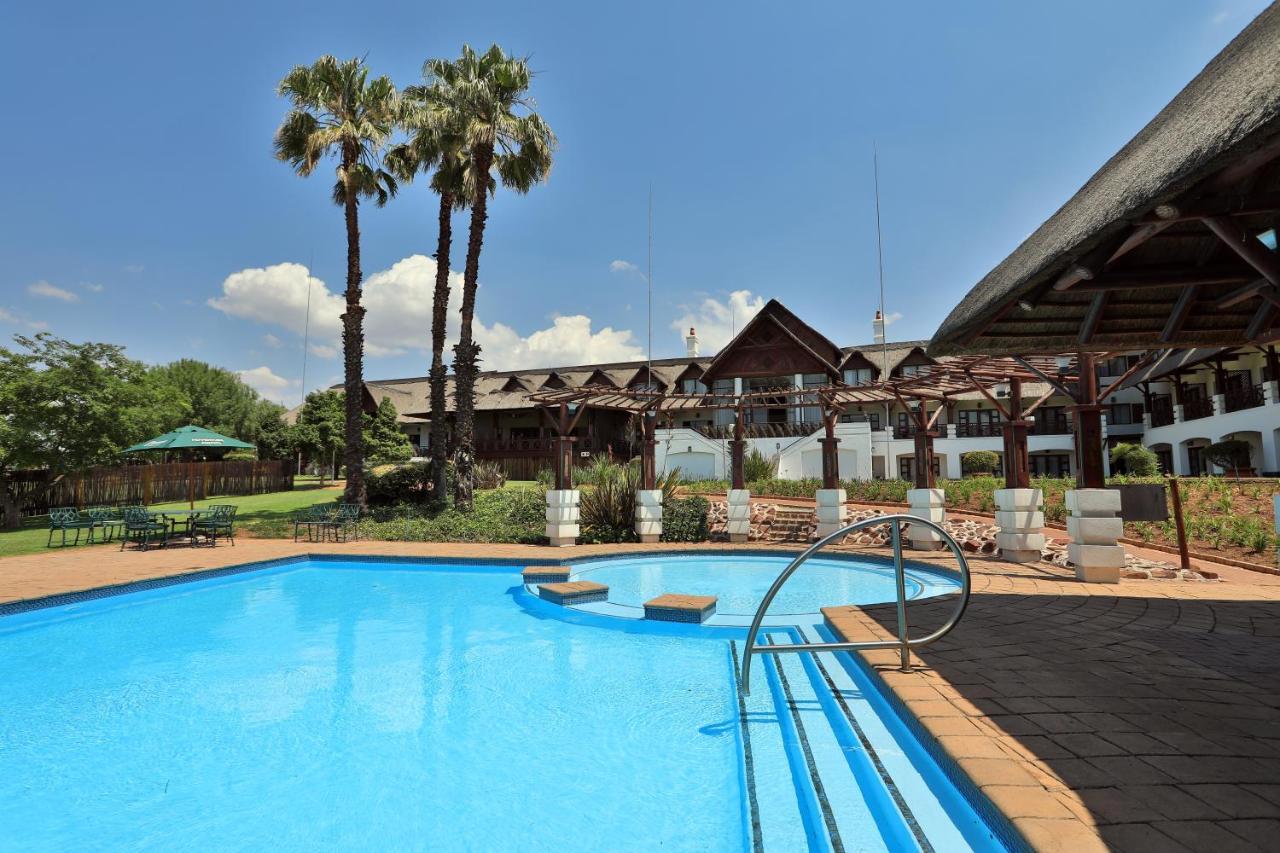 Emerald Resort & Casino Vanderbijlpark Extérieur photo